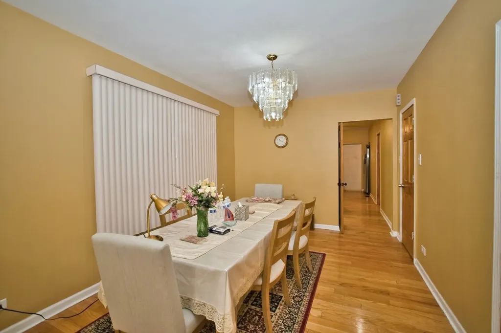 3422 North Kolmar Avenue Chicago IL 60641
