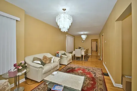 3422 North Kolmar Avenue Chicago IL 60641