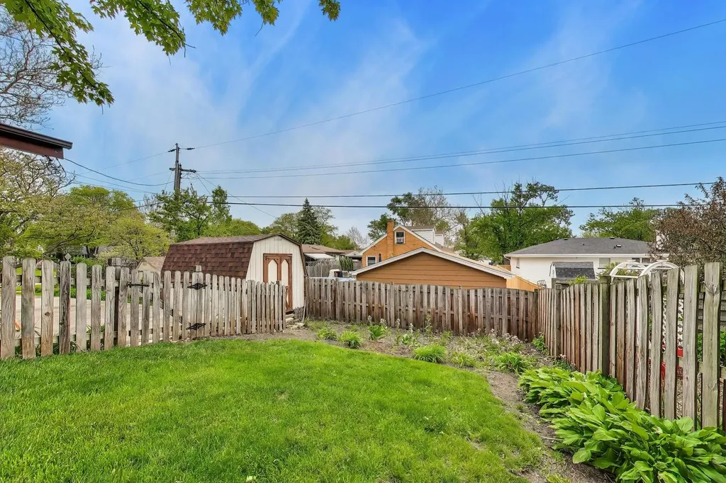 201 East Monroe Avenue Villa Park IL 60181