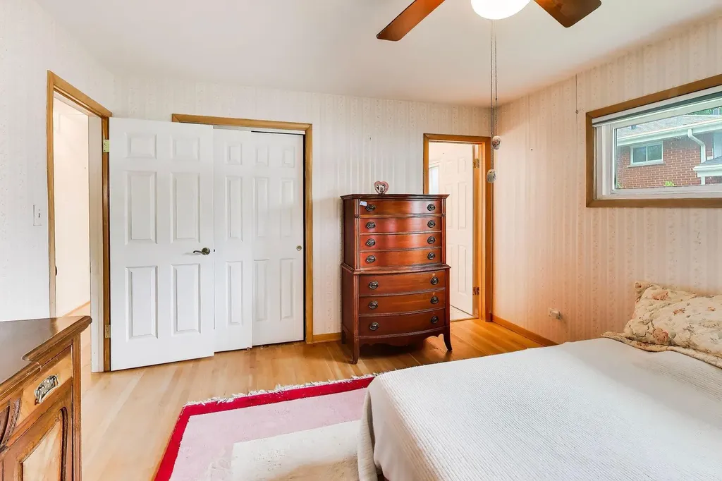 201 East Monroe Avenue Villa Park IL 60181