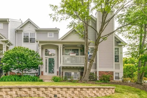 1123 Manchester Circle Grayslake IL 60030