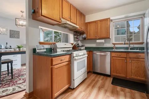 1123 Manchester Circle Grayslake IL 60030