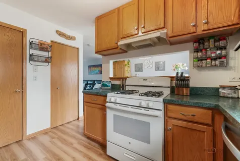 1123 Manchester Circle Grayslake IL 60030