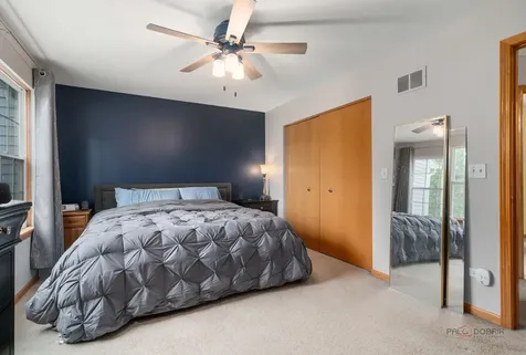 1123 Manchester Circle Grayslake IL 60030