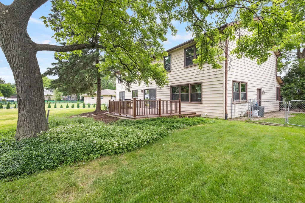648 62ND Court Downers Grove IL 60516