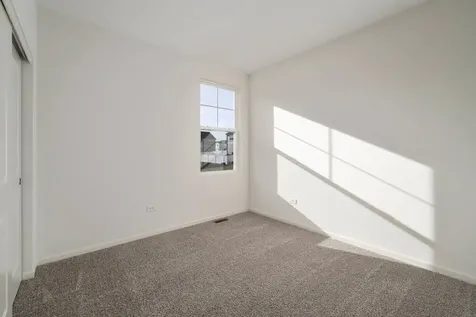 6215 Longford Lane Tinley Park IL 60477