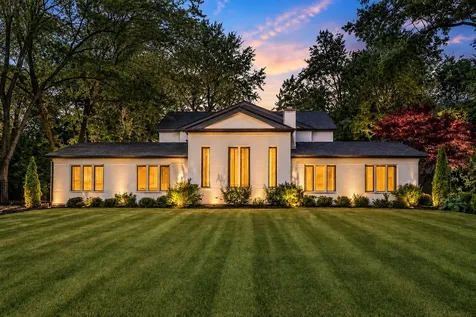 790 West Deerpath Road Lake Forest IL 60045