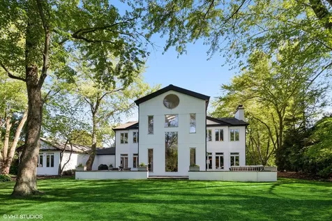 790 West Deerpath Road Lake Forest IL 60045