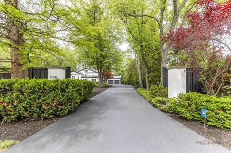 790 West Deerpath Road Lake Forest IL 60045