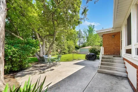 427 South Waterman Avenue Arlington Heights IL 60004
