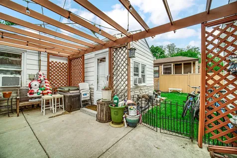 1604 Dobson Street Evanston IL 60202