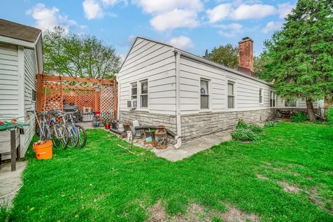 1604 Dobson Street Evanston IL 60202