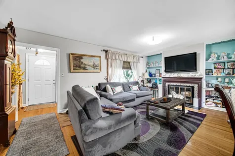1604 Dobson Street Evanston IL 60202