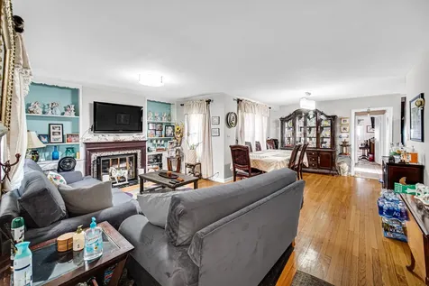 1604 Dobson Street Evanston IL 60202