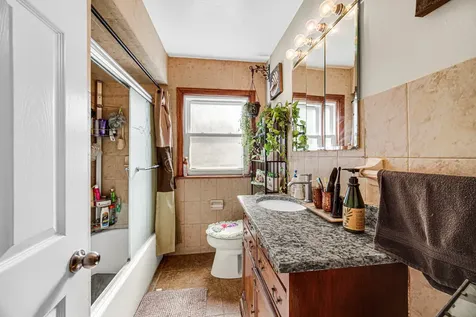 1604 Dobson Street Evanston IL 60202