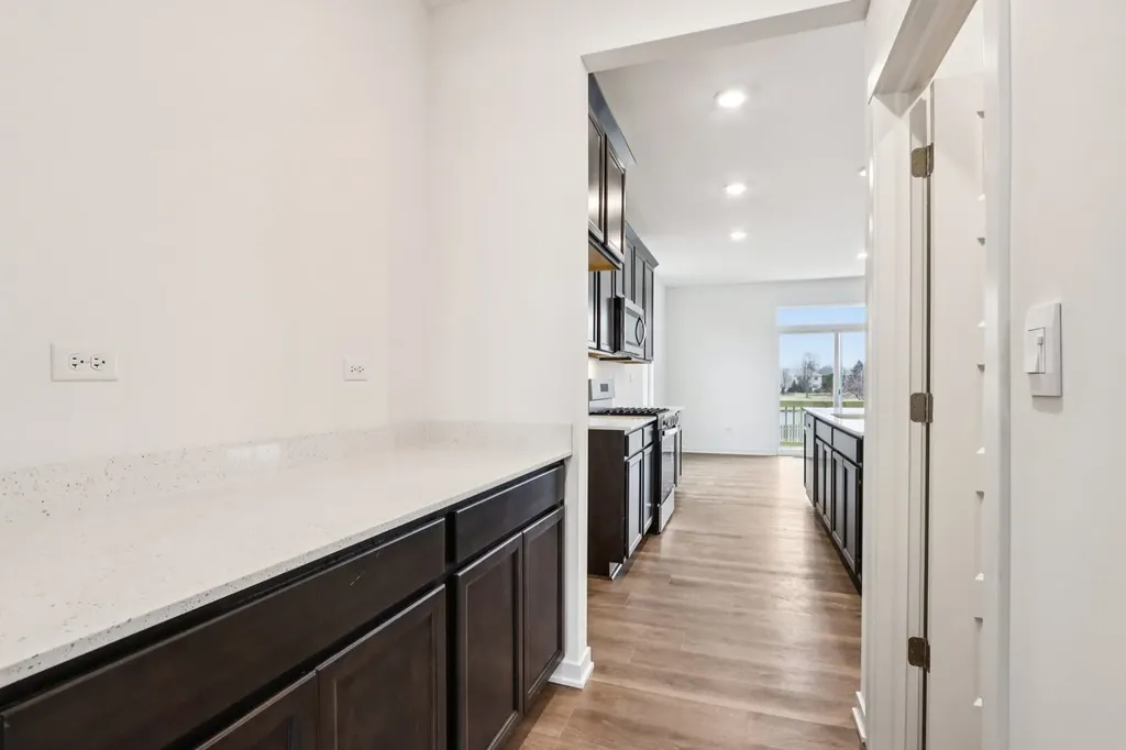 1868 Keating Drive Aurora IL 60503