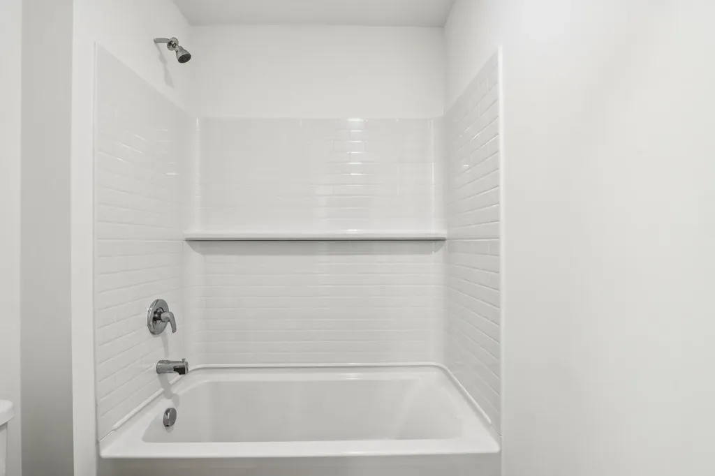 1868 Keating Drive Aurora IL 60503