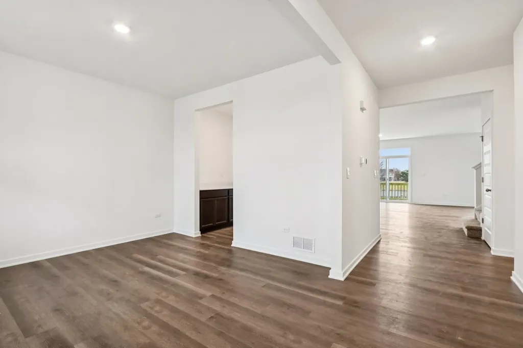 1868 Keating Drive Aurora IL 60503