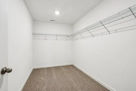 1868 Keating Drive Aurora IL 60503