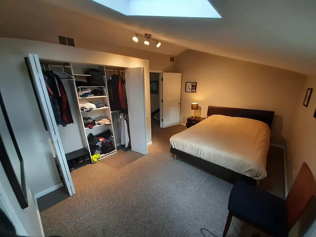 1736 West Beach Avenue Chicago IL 60622