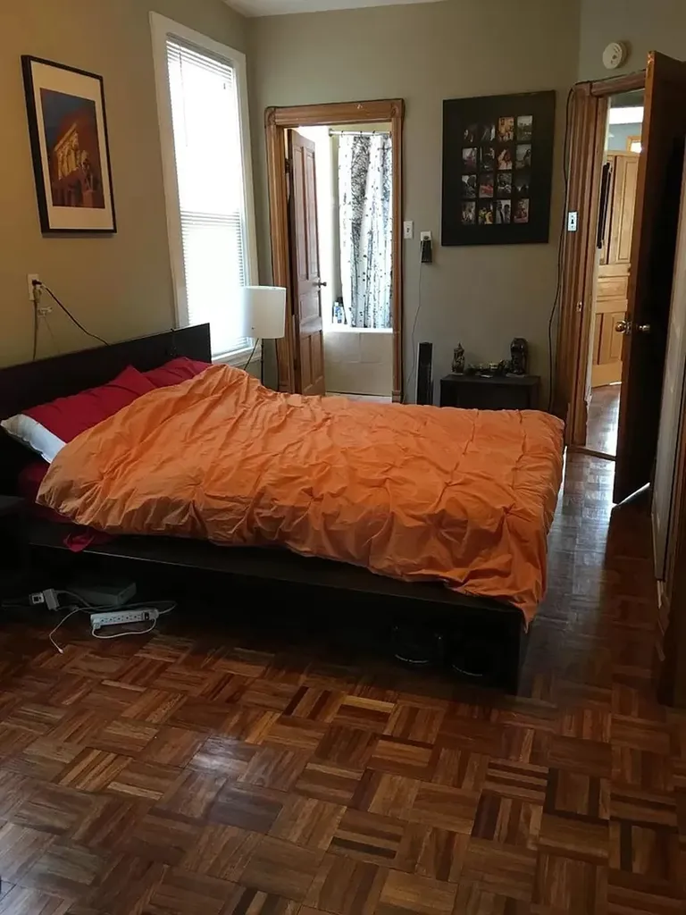 1736 West Beach Avenue Chicago IL 60622