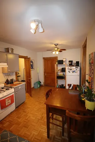 1736 West Beach Avenue Chicago IL 60622