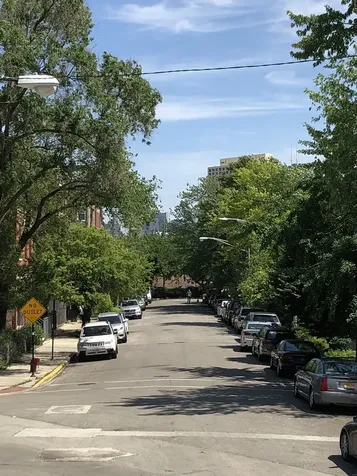 1736 West Beach Avenue Chicago IL 60622