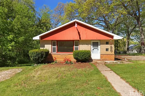 26 Woodland Avenue Fox Lake IL 60020