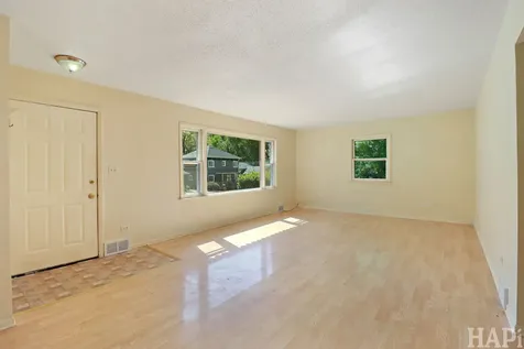 26 Woodland Avenue Fox Lake IL 60020