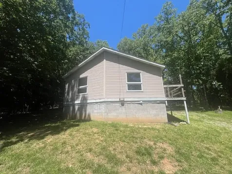 35 Sandy Point Goreville IL 62939