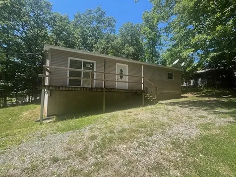 35 Sandy Point Goreville IL 62939