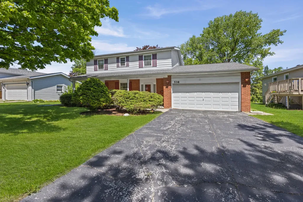 538 Maple Lane Darien IL 60561