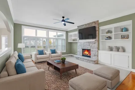 3N812 John Greenleaf Whittier Place St. Charles IL 60175