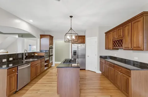 3N812 John Greenleaf Whittier Place St. Charles IL 60175