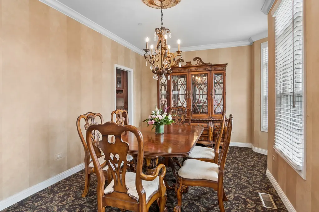 4147 Royal Mews Circle Naperville IL 60564