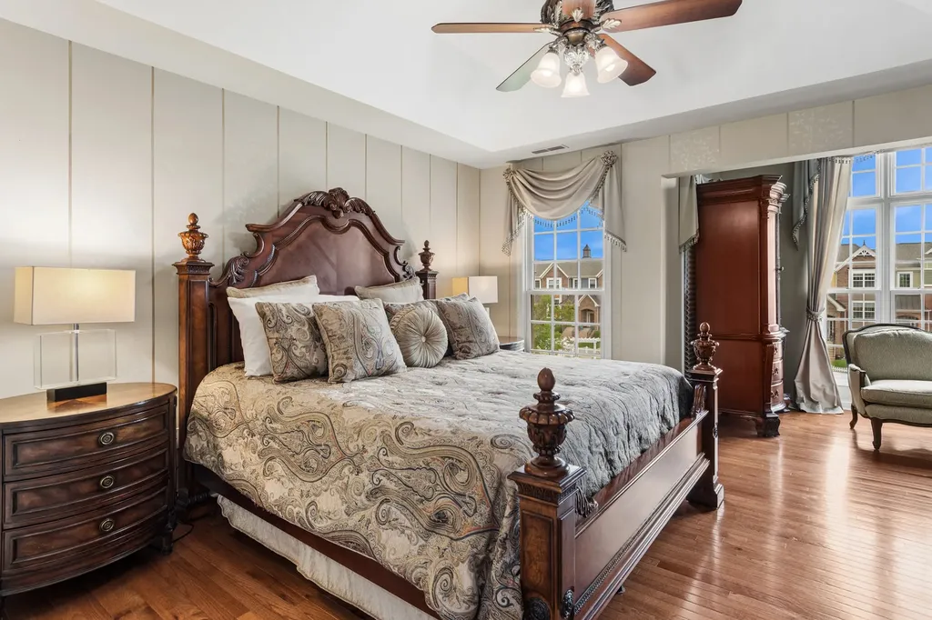 4147 Royal Mews Circle Naperville IL 60564