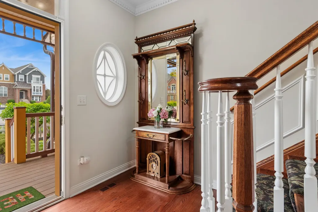 4147 Royal Mews Circle Naperville IL 60564