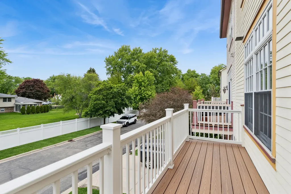 4147 Royal Mews Circle Naperville IL 60564
