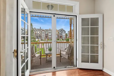 4147 Royal Mews Circle Naperville IL 60564