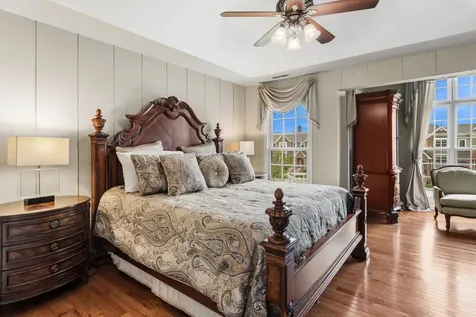 4147 Royal Mews Circle Naperville IL 60564