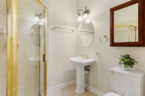 4147 Royal Mews Circle Naperville IL 60564