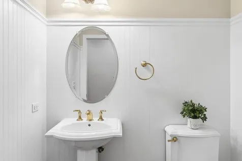 4147 Royal Mews Circle Naperville IL 60564