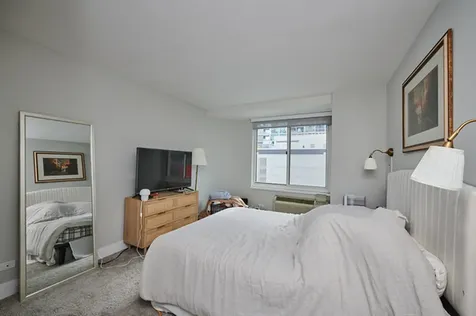 211 East Ohio Street Chicago IL 60611