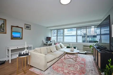211 East Ohio Street Chicago IL 60611