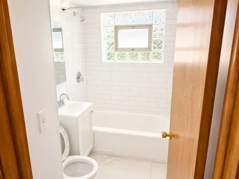 5834 West Montrose Avenue Chicago IL 60634