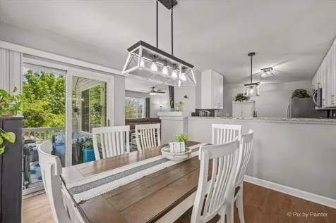 2433 Daybreak Court Elgin IL 60123