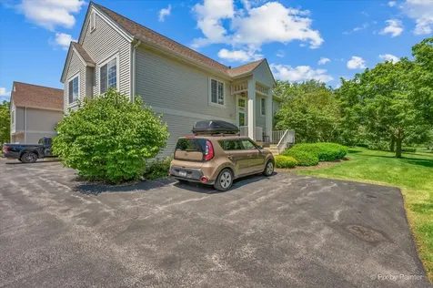 2433 Daybreak Court Elgin IL 60123
