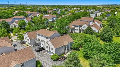 2433 Daybreak Court Elgin IL 60123
