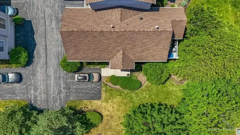 2433 Daybreak Court Elgin IL 60123