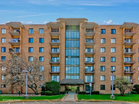 1717 West Crystal Lane Mount Prospect IL 60056